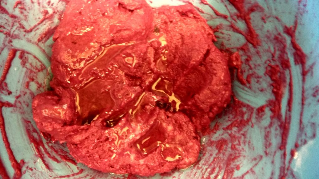 beetroot_swirl_buns - WhatsApp-Image-2018-12-05-at-6.06.14-AM-1.jpeg