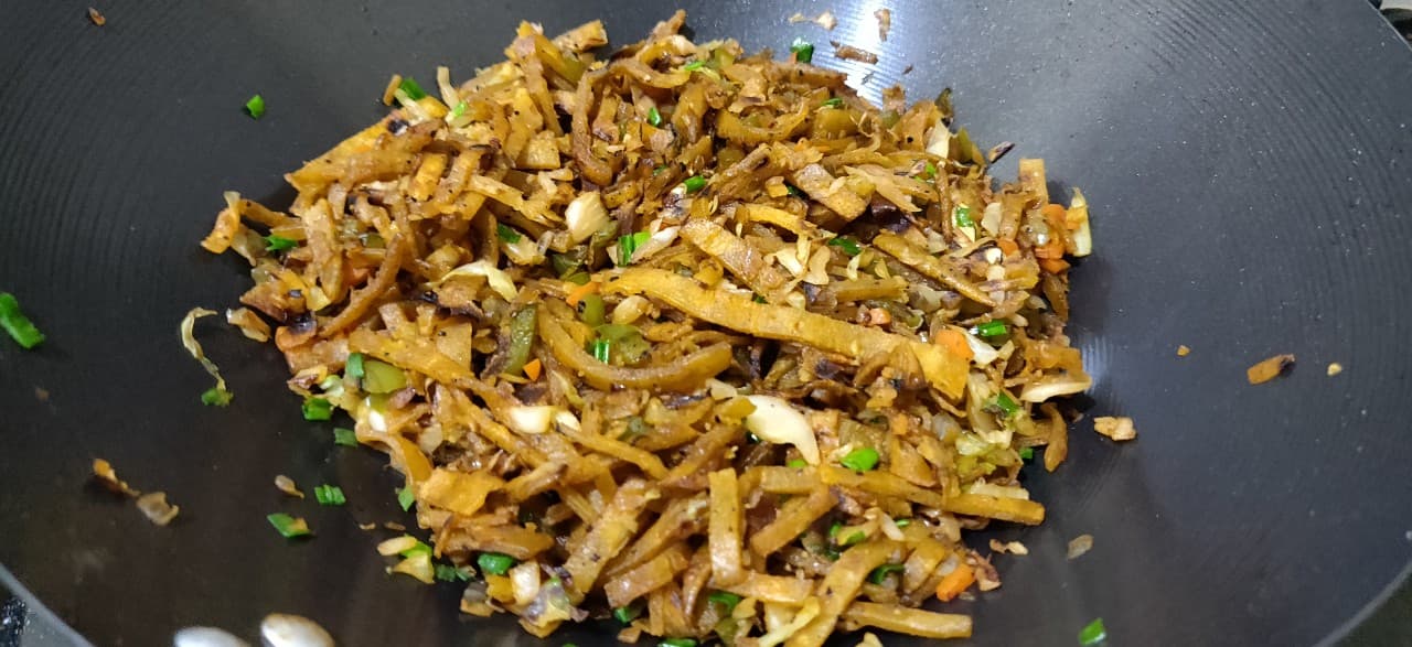 chapati_noodles - 51861028_2203648146563925_6792648360974090240_n.jpg