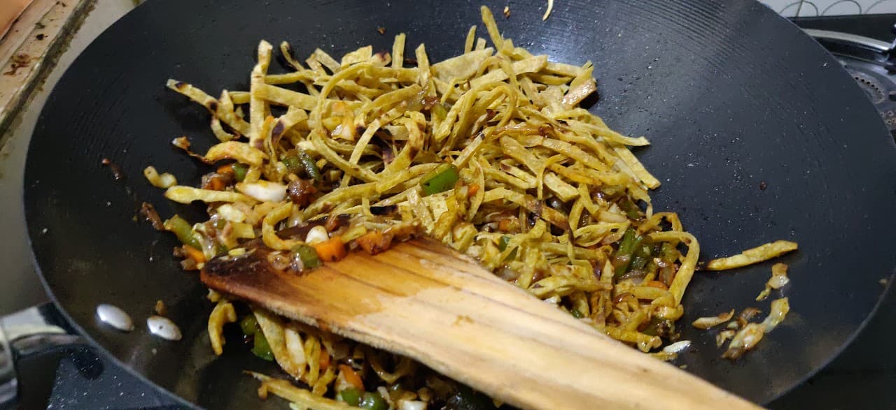 chapati_noodles - 51902546_572031213311888_6361433335218044928_n.jpg