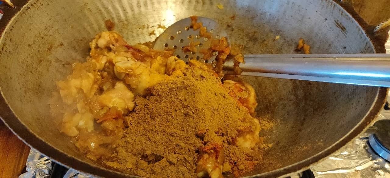 chicken_curry_with_coconut_milk - 53873346_333266870642652_8627135927975673856_n.jpg