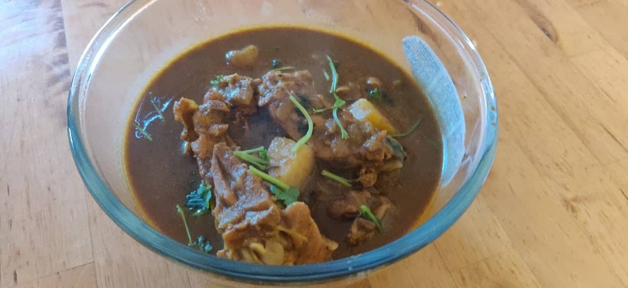 chicken_curry_with_coconut_milk - 53919166_2542143182526671_936101810223972352_n.jpg