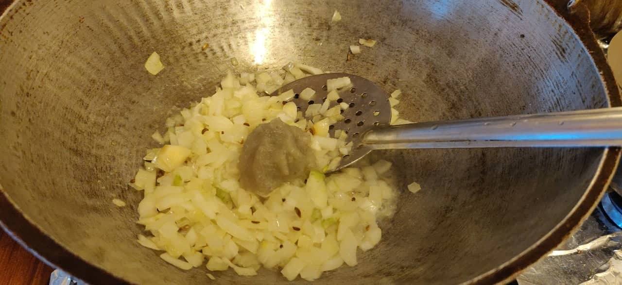 chicken_curry_with_coconut_milk - 53926421_309341723115558_7388632235013832704_n.jpg