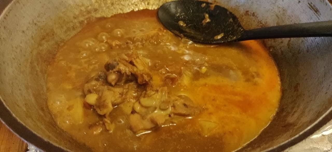 chicken_curry_with_coconut_milk - 54028981_292472911645457_1454065417193521152_n.jpg