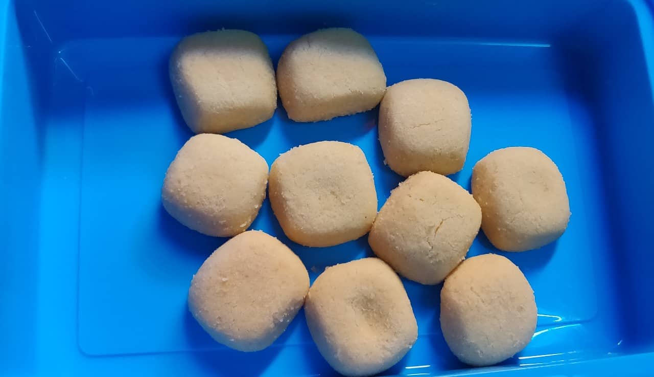 ghee_biscuits - 53327471_2090912870990078_1774480513029898240_n.jpg