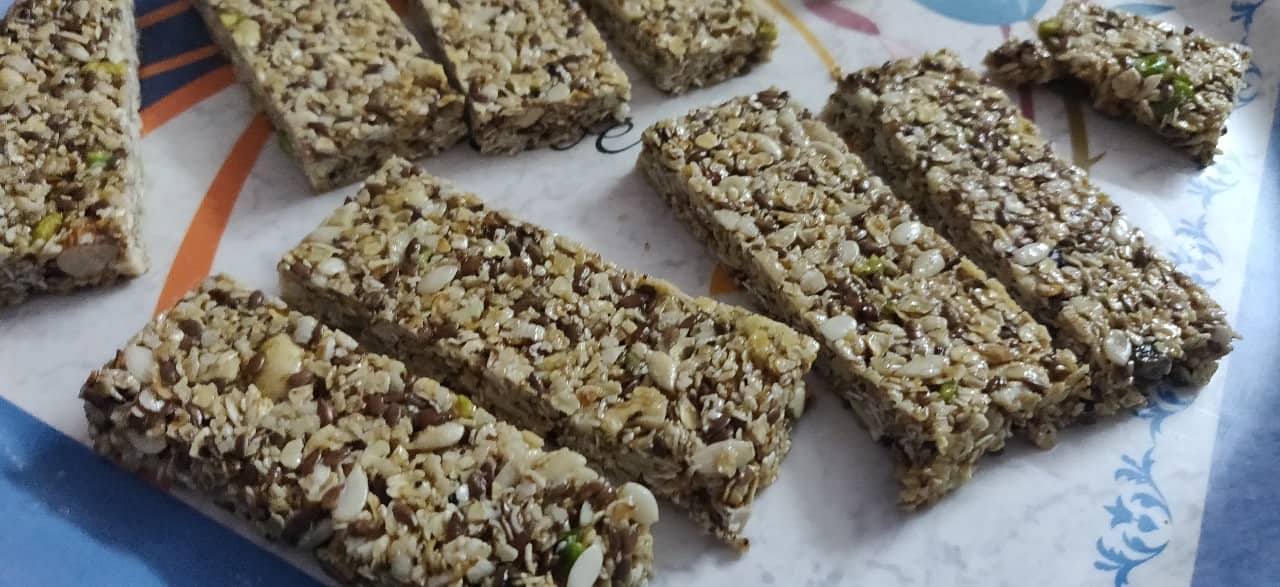 granola_bar - 54522635_671245039975832_7623531774617845760_n.jpg