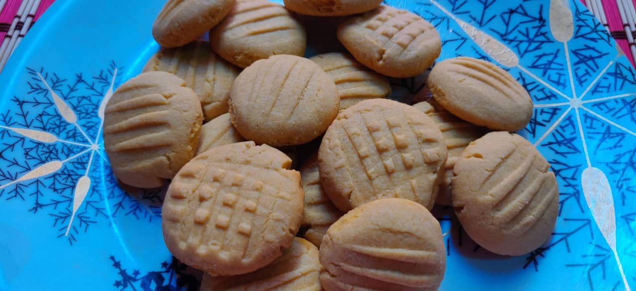 cutard_cookies - 56191390_409333666527586_4183135281144135680_n.jpg