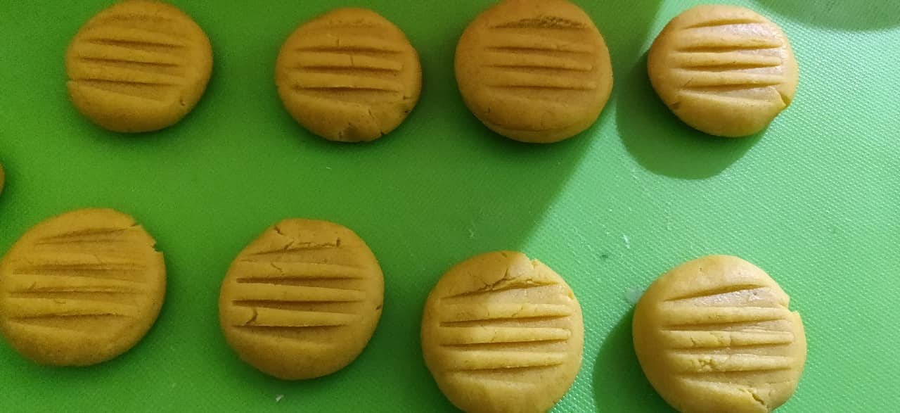 cutard_cookies - 56242438_366396160882998_5517444606259625984_n.jpg