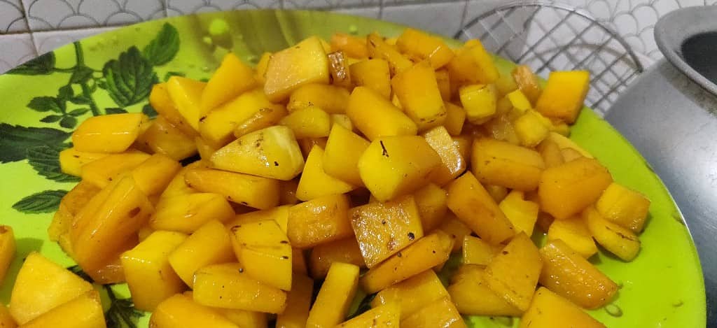 raw_papaya_dry - 61242996_332061627458583_8413206802417582080_n.jpg