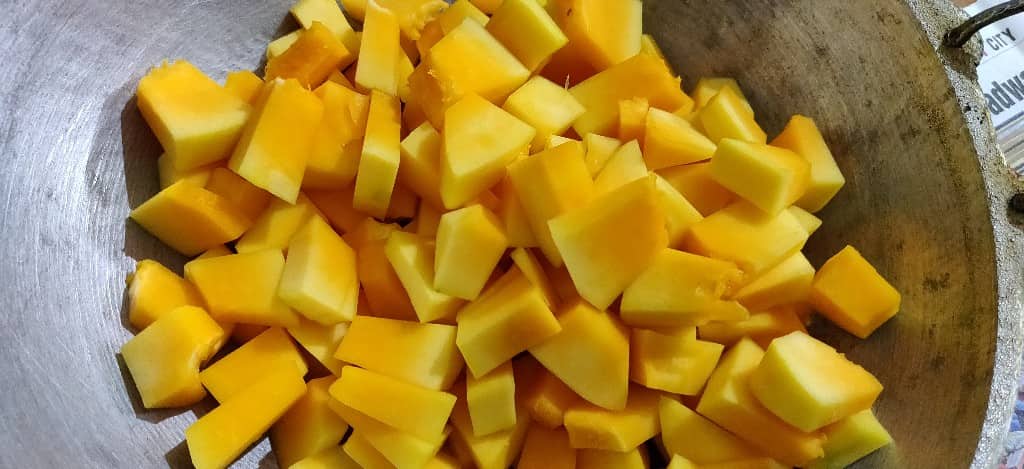 raw_papaya_dry - 61468308_2723688307703627_3853910919620853760_n.jpg