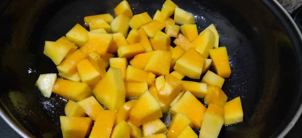 raw_papaya_dry - 61527293_437327686837655_8680034209777057792_n.jpg