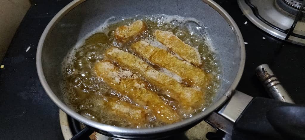 fish_fingers - 65007097_2829134713768753_5586598935549444096_n.jpg