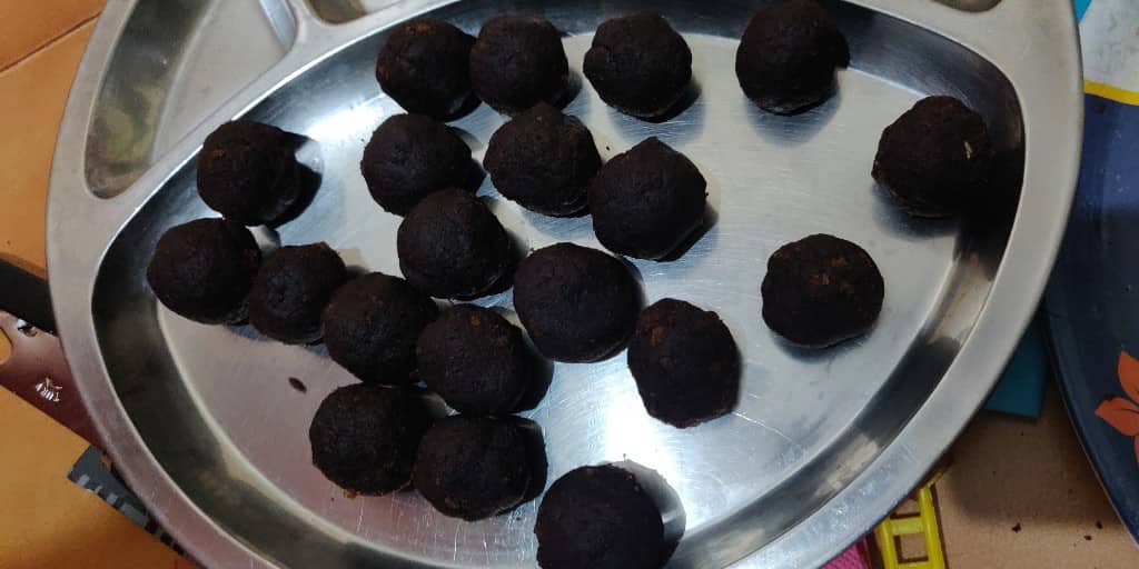 cake_pops - 67146846_1291183374371572_8295932969508405248_n.jpg