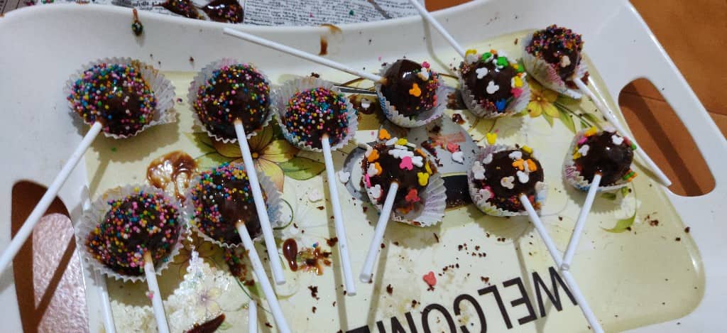 cake_pops - 67215002_506051993504151_5028933290845798400_n.jpg
