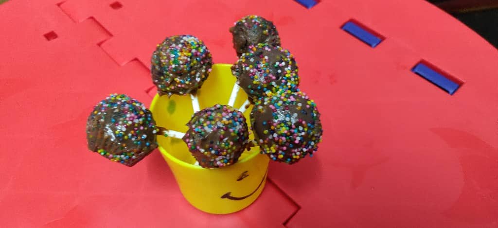 cake_pops - 67322975_1171373119699060_1798398528771325952_n.jpg