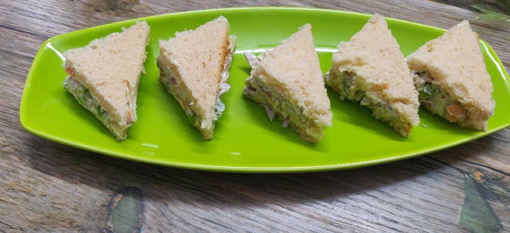 cream_cheese_sandwich - 67786512_686836398499406_3757743689875587072_n.jpg