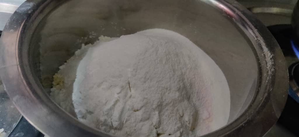 vazhakkai_bajji - 66107333_962330540619887_2615896758441476096_n.jpg