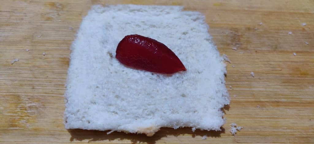 Jam_coconut_roll_ups - 67708050_910112299344325_6388399420529967104_n.jpg