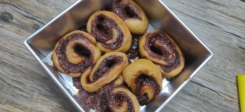 chocolate_swirl_buns - 67849006_2345420642383306_4529788138918248448_n.jpg