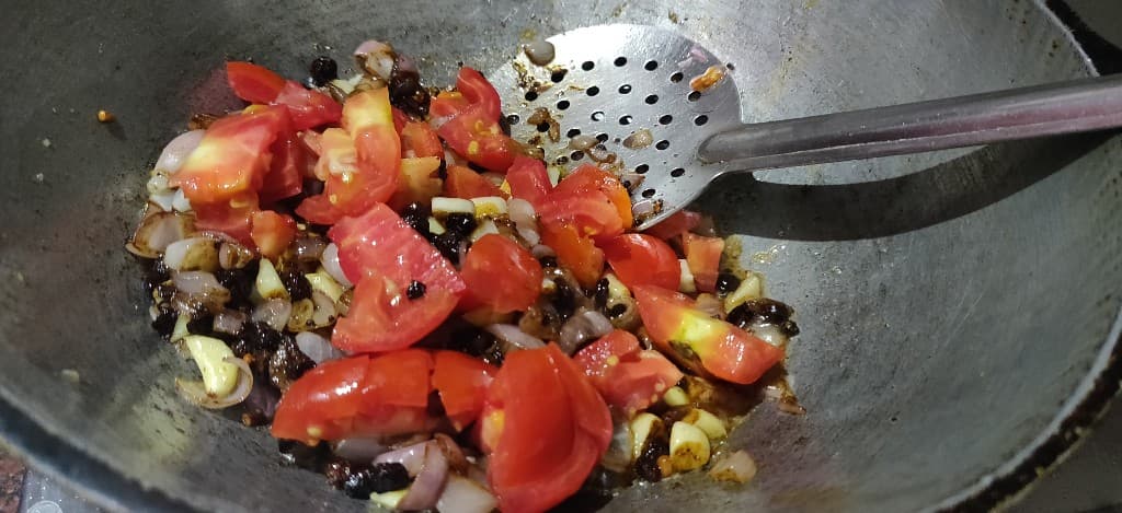 vatha_kuzhambu - 67871114_526568168083768_5465792470564470784_n.jpg