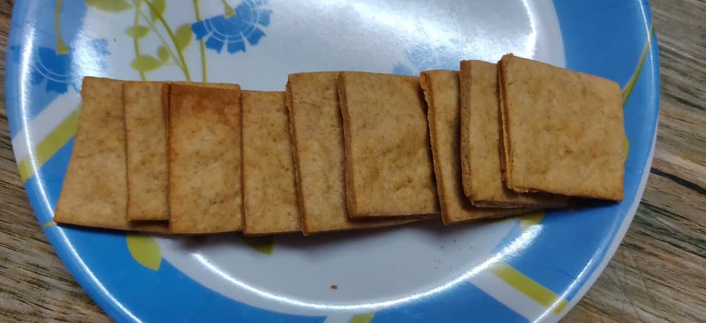 wheat_crackers - 67918553_1878446915635101_1424460598464217088_n.jpg