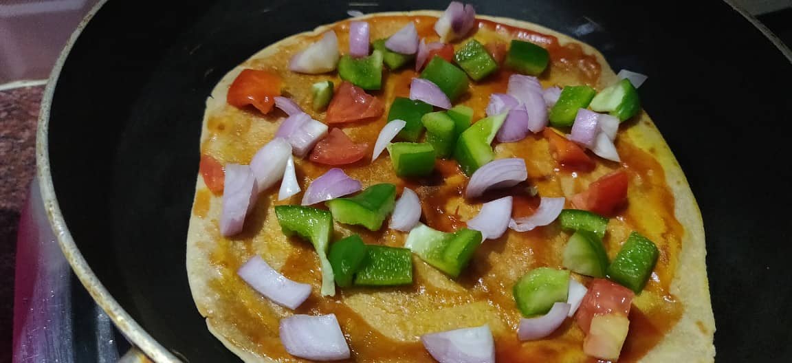 Chapati_pizza - 69625997_683777142136916_5948526127252242432_n