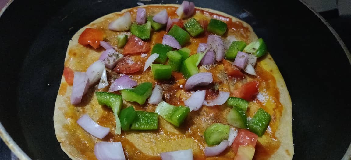 Chapati_pizza - 69690714_2370230459910382_475949420836290560_n