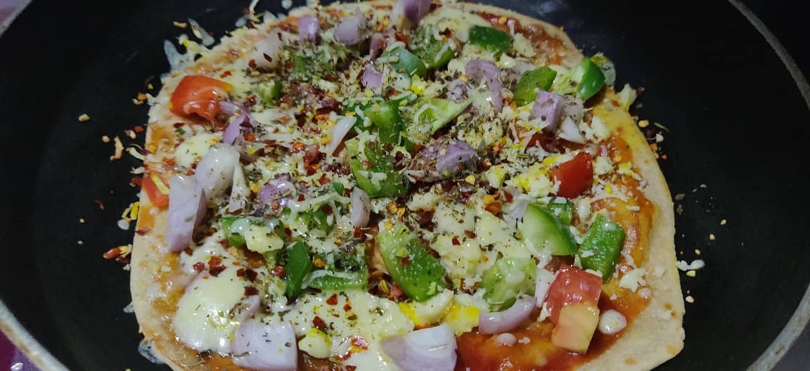 Chapati_pizza - 69955437_1002354200107254_1942317600050511872_n