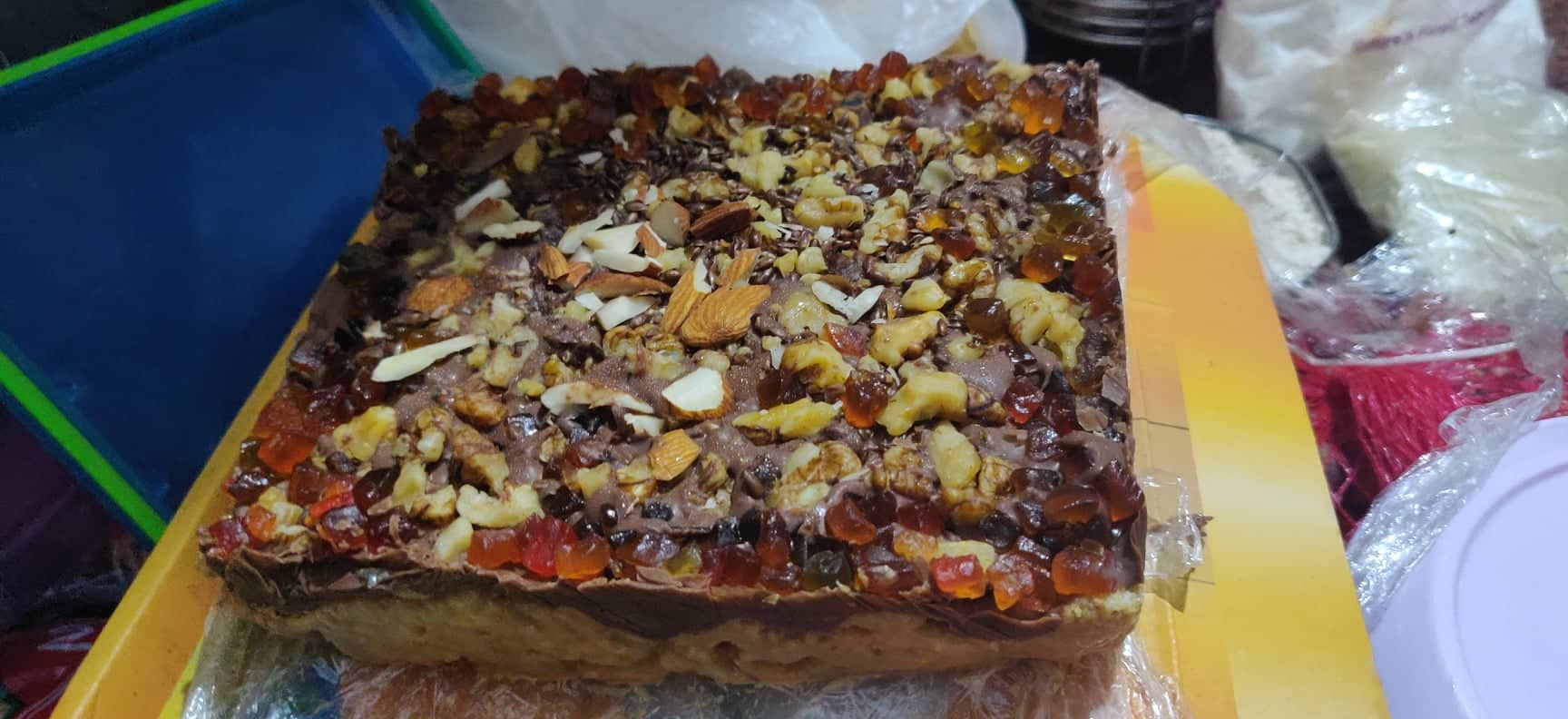 Biscuit_nuts_cake_adding nuts
