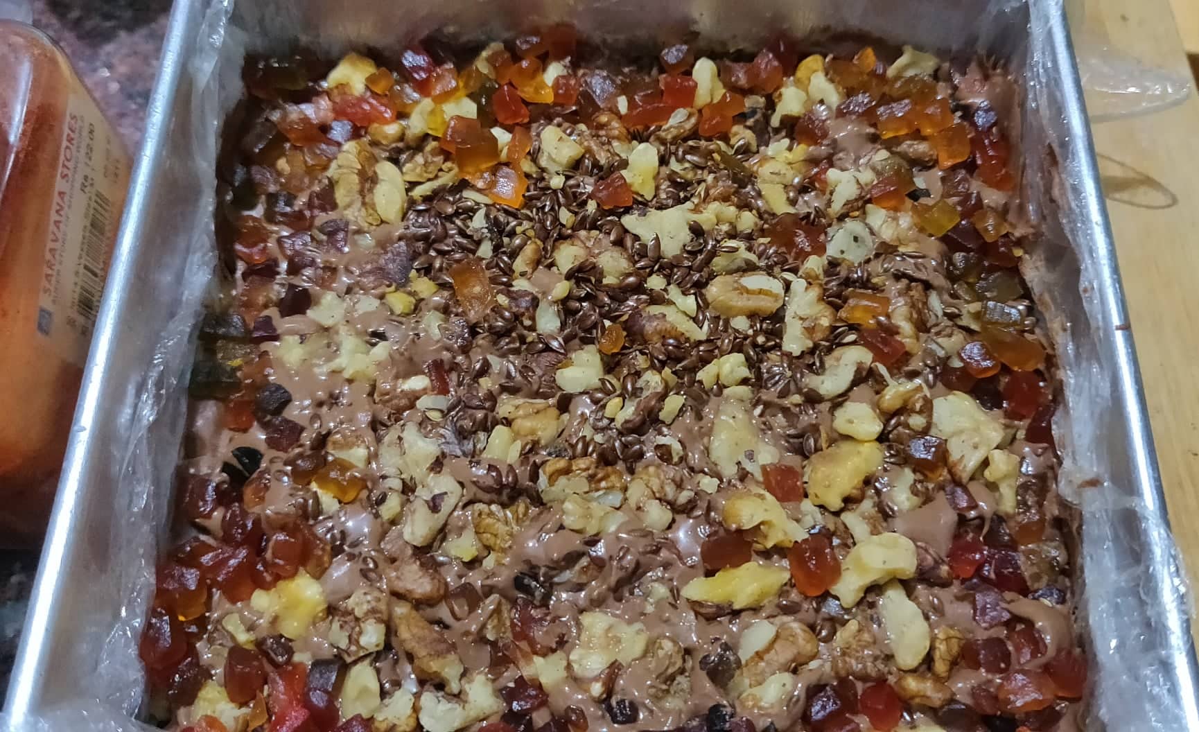 Biscuit_nuts_cake_topping