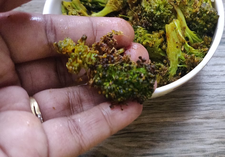 roasted_broccoli - 87965473_2322308291400037_992648348915728384_n