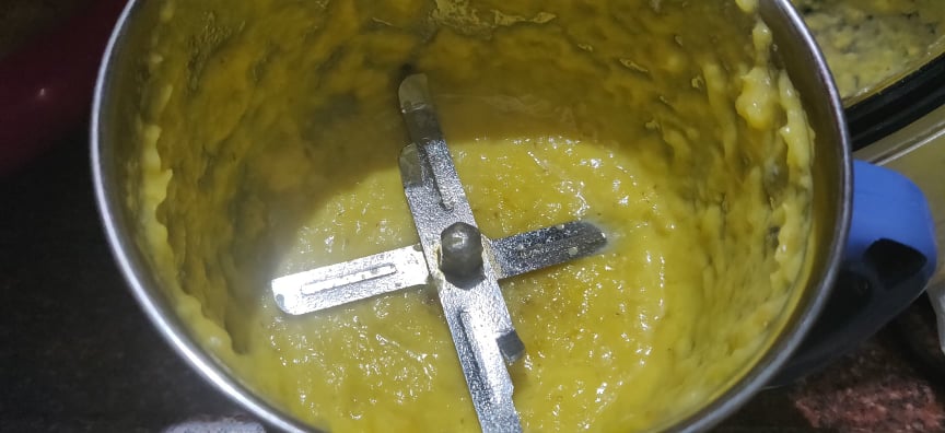 pineapple_juice - Blend to smooth paste