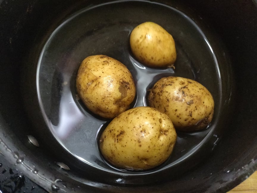 aloo_paratha - 119603092_622117268694792_7850917889340840052_n