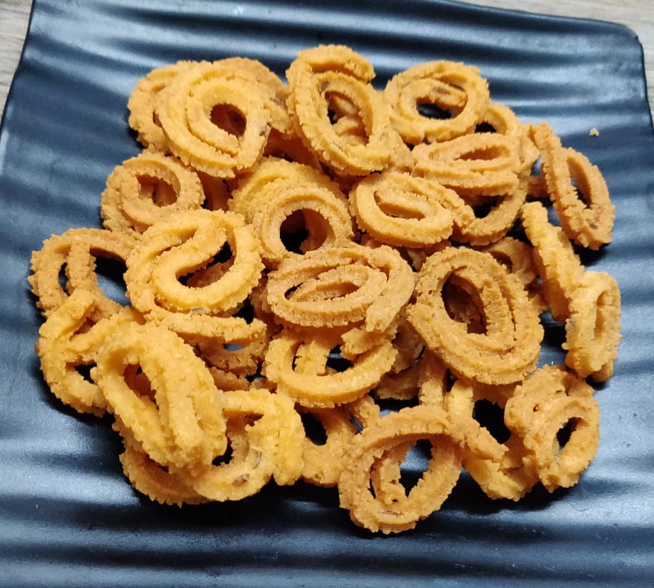 Idli_dosa_batter_murukku - 124687764_361618454915485_9204202365907501210_n