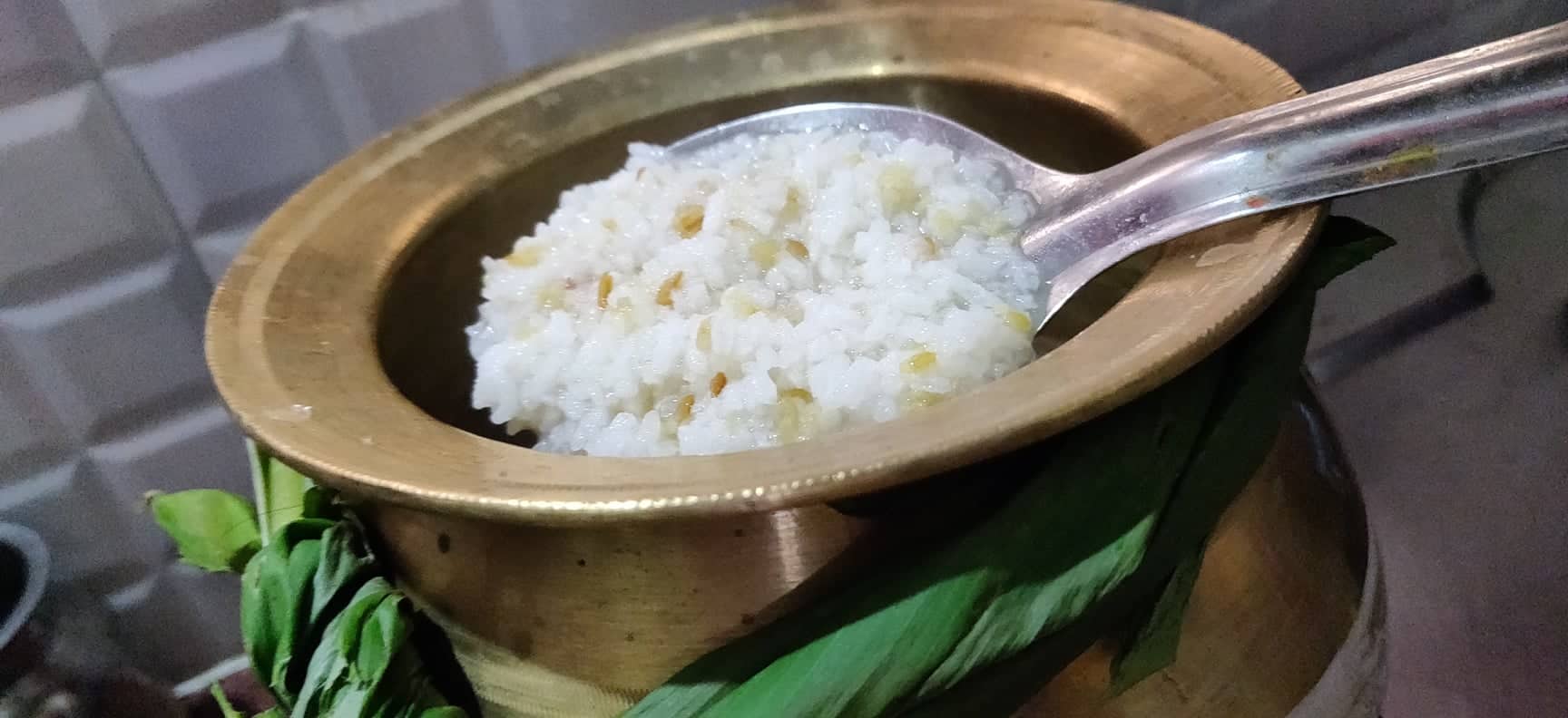 sakkarai_pongal_in_brass_pot - 136969341_167475105129375_6293434872257037106_n