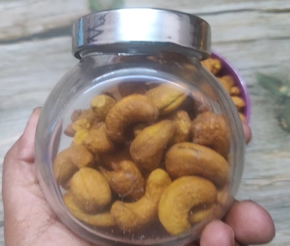 roasted_masala_cashews - 165095691_270174611231658_2939244492910533434_n