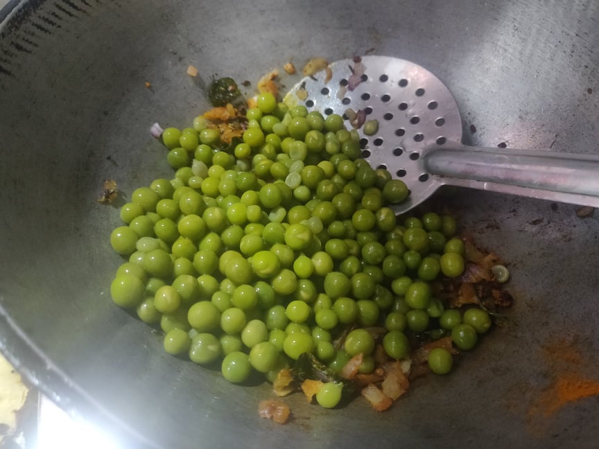 green_peas_poriyal - 182210446_2094859890657009_1060253706477469461_n