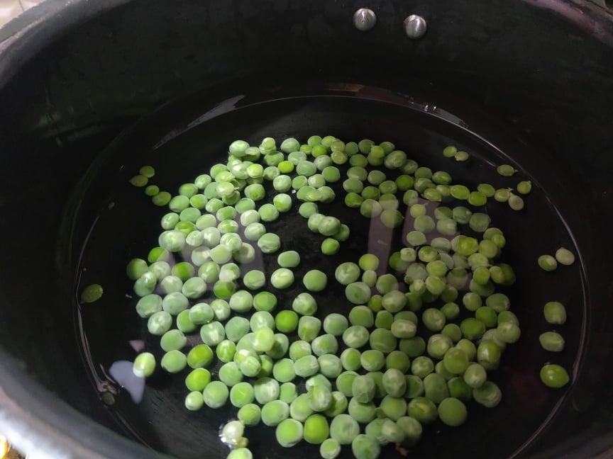 green_peas_poriyal - 182546067_931403531023841_3107110934699208048_n