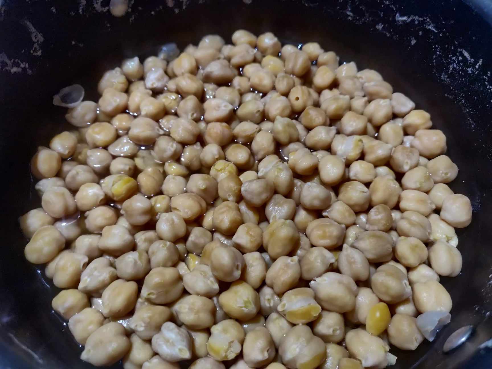 No onion no garlic chana masala - Boil chickpeas
