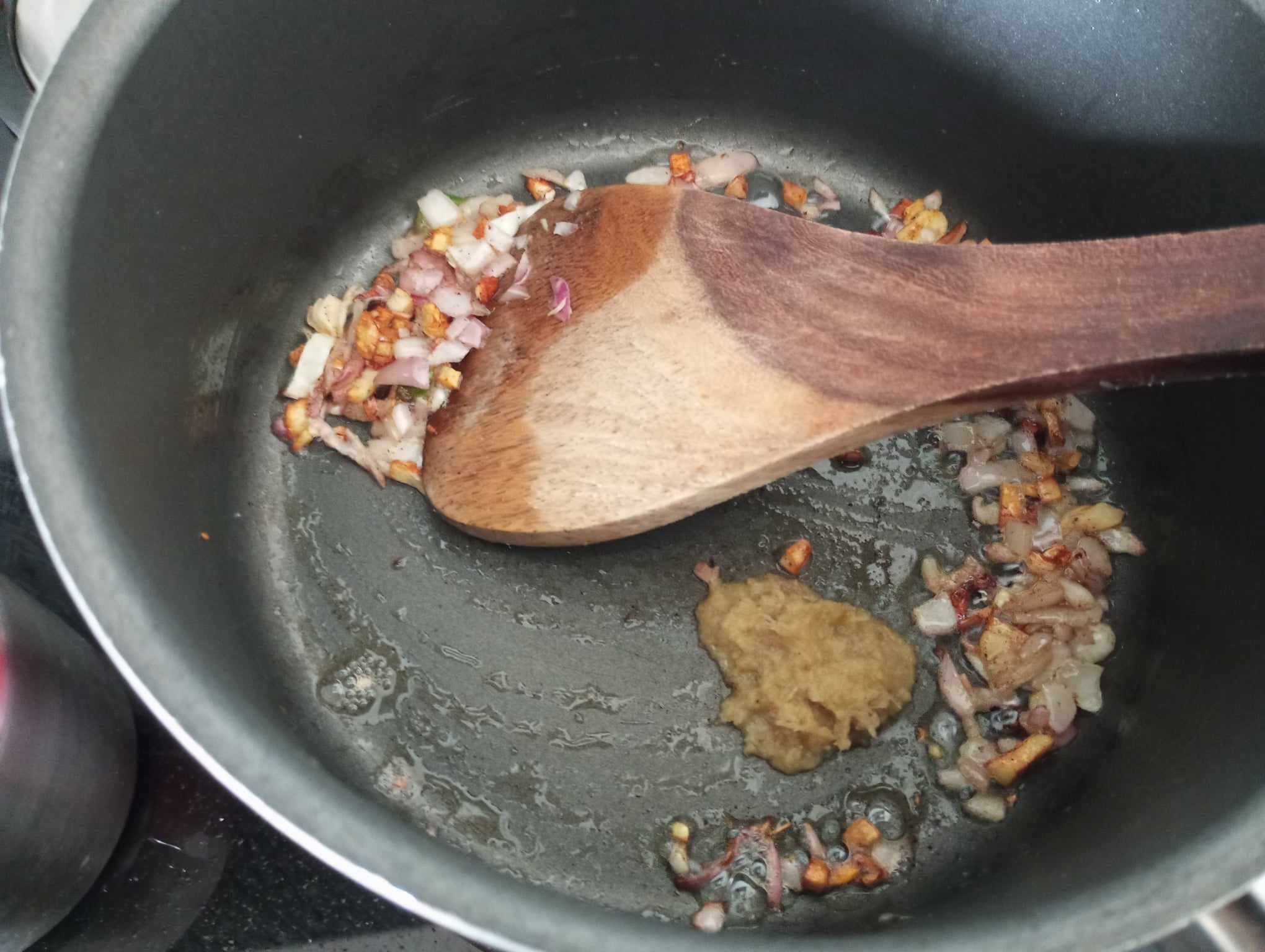 Vegetable Soup - add ginger garlic paste